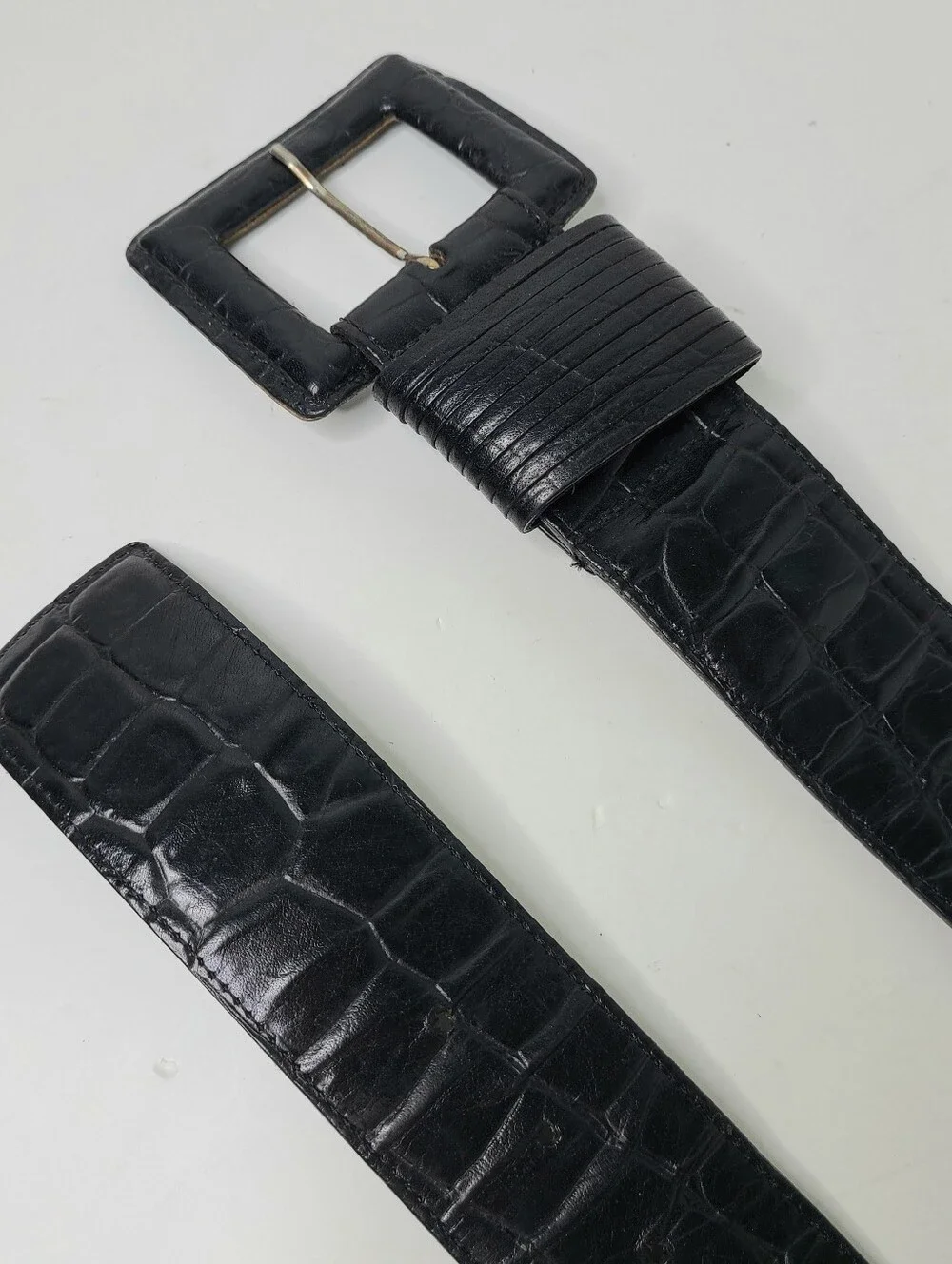 Ann Taylor Italian Croc Print Genuine Leather Vintage Belt